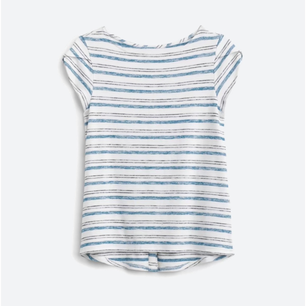 Market & Spruce Button Back Detail Knit Top